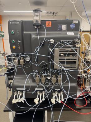 GE AKTApilot Benchtop Automated Liquid Chromatography System for Process Development-cover