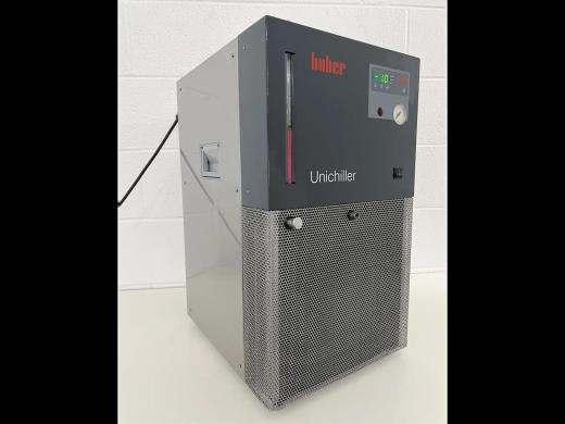 Huber 010-MPC UniChiller Benchtop Recirculating Temperature Control System-cover