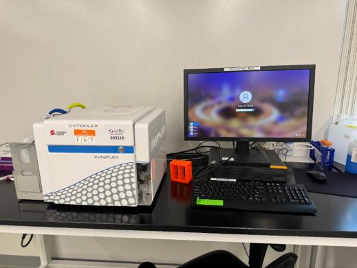 Beckman Coulter Cytoflex Benchtop Flow Cytometer for Multi-parameter Cell Analysis-cover