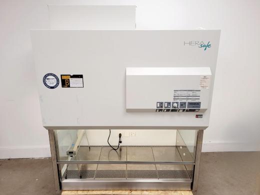Kendro Heraeus HeraSafe HS 12 Class II Biological Safety Cabinet-cover
