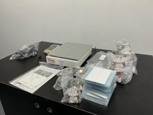 Thermo Fisher MaxQ 2000 CO2 Plus Laboratory Shaker for Cell Culture-cover