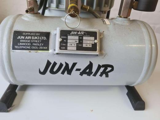 Jun-Air 6-J Mini Air Compressor-cover