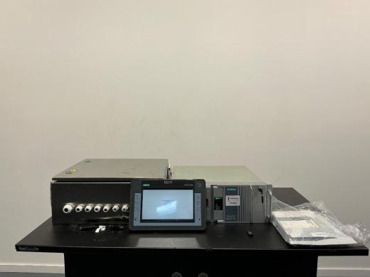 SIEMENS Simatic IPC 547G Rack-mounted Industrial Computer with Touchscreen-cover