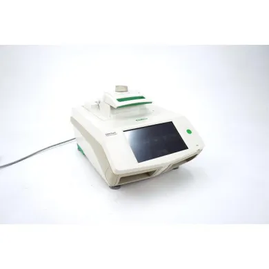 Bio-Rad C1000 Thermal Cycler with Gradient-Enabled 384-Well Fast Reaction Module