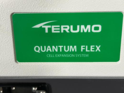 Terumo Quantum Flex Automated Cell Expansion Bioreactor System-cover