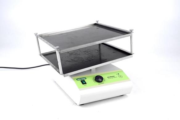 Bio-Rad Ultra Rocker Tilting Rocking Shaker ±7.5° 8–40 rpm-cover
