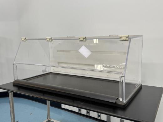 Flow Science 4' Acrylic Enclosed Workspace for Laboratory Containment-cover