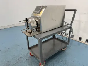 Quattro Flow QF 4000 Peristaltic Pump for Sterile Fluid Transfer and Precise Dosing, 2 of 4