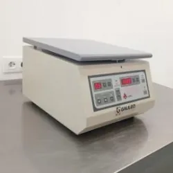 Alresa Digicen Laboratory Centrifuge, 8 of 10