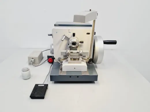 Leica Autocut 1140 Rotary Microtome for Precise Tissue Sectioning