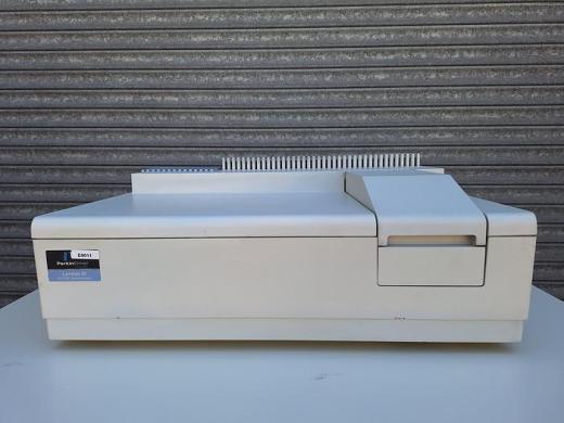 Perkin Elmer Lambda 35 Spectrophotometer-cover