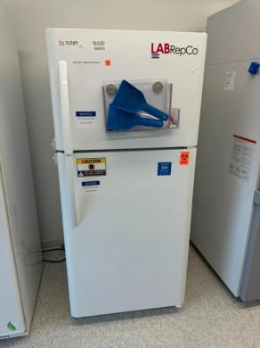 LabRepCo Laboratory Refrigerator/Freezer Combination Unit-cover