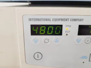 IEC CL3-R Bench Top Centrifuge with Rotor, 15 of 17