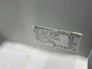 Bauknecht DS 31 Laboratory Freezer with Dual Compartment and Shelving, 3 of 4