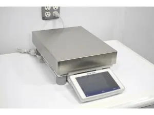 Mettler Toledo XPR16001L High-Capacity Precision Laboratory Balance with 16.1 kg Capacity, 8 of 11