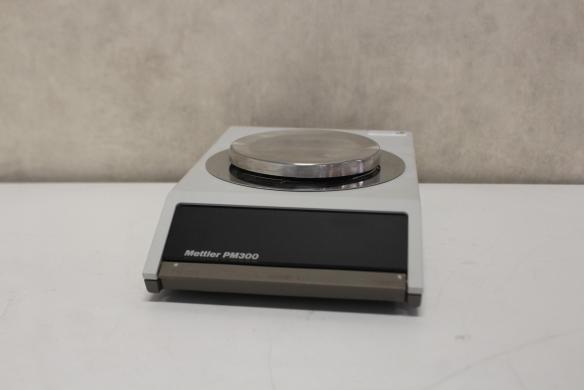 Mettler Toledo PM300 Precision Balance for Laboratory Weighing Applications-cover