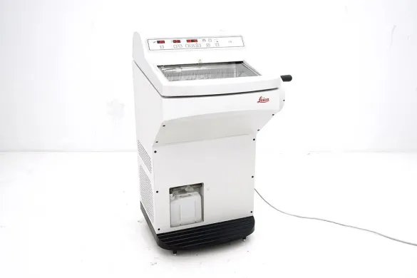 Leica CM1850 UV Cryostat Microtome with UV-C Disinfection