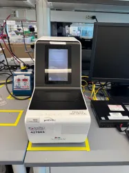Accellix AX-165 Benchtop Flow Cytometer with Integrated Touchscreen Interface, 2 of 3