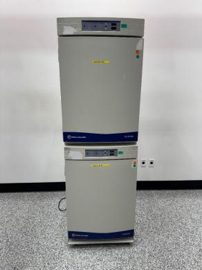 Thermo Fisher Scientific Isotemp Double Stack CO2 Incubator Model 3530-cover