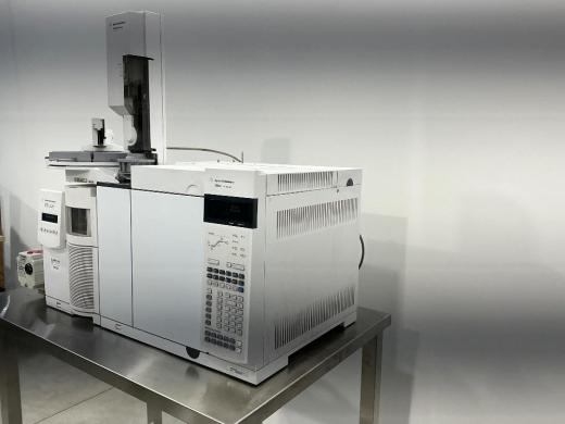 Agilent Technologies 7890A Gas Chromatograph with 5975C Inert MSD and Triple-Axis Detector GC/MS System-cover