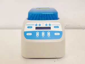 Scottech Medical MVS-200 Dry Block Heater for Precise Sample Heating, 3 of 15