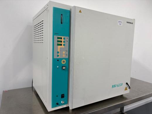 Heraeus BBD 6220 CO2 Incubator for Precise Cell Culture and Temperature Control-cover