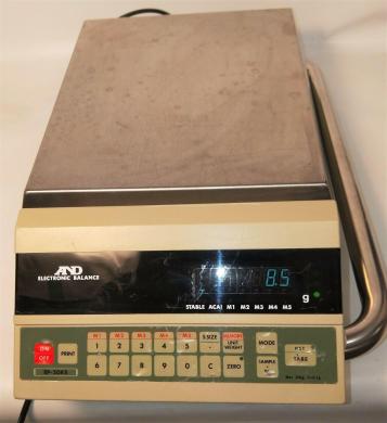 A&D EP-20KB Platform Balance - 20kg capacity with 0.1g readability-cover