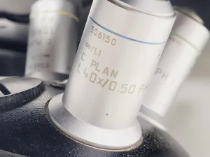 Leica DMIL 090-131-00.1 Inverted Biological Microscope with 3 Objectives, 11 of 15
