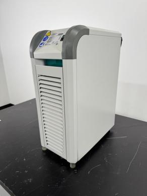 Julabo Recirculating Chiller Floor-Standing Laboratory Temperature Control System-cover