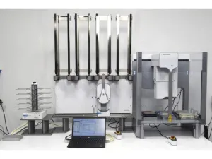 Agilent Bravo Automated Liquid Handling Platform with BenchCel Microplate Handler and Labware MiniHub, 2 of 12