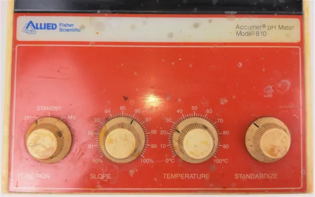 Fisher Accumet 810 pH/mV Benchtop Meter