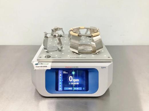 Thermo Scientific Solaris SK2000 / SK4000 Programmable Touchscreen Orbital Shaker-cover