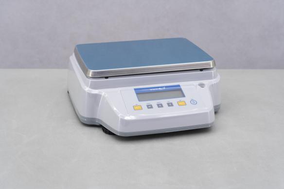 VWR IS16001 High Capacity Analytical Balance-cover