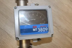 Brooks MT3809 Variable Area Flowmeter, 2 of 3