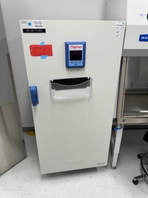 Thermo Fisher Scientific Heratherm Refrigerated Incubator IMP400 with Digital Control-cover