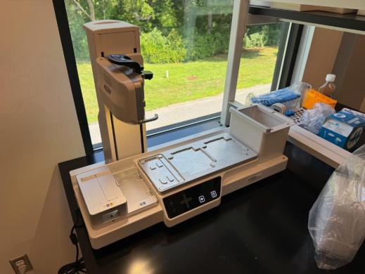 INTEGRA Assist Plus Automatic Pipettor Liquid Handling System-cover