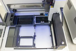 Qiagen QIAcube HT High Throughput DNA Purification System with Computer, 12 of 12
