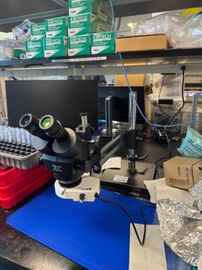 O.C. White ProZoom SZ-4.5 Professional Zoom Stereo Microscope with LED Illumination-cover