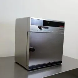 Memmert INB 200 Laboratory Incubator with PID Temperature Control, 7 of 11