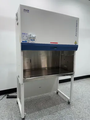 ESCO Labculture 4' Class II Biosafety Cabinet for Sterile Cell Culture and Containment