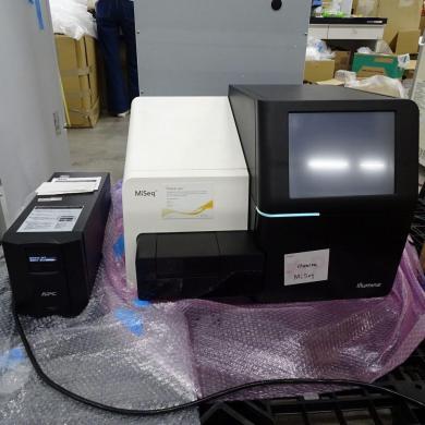 4149・illumina / MiSeq / 次世代シーケンサー 2020年製-cover