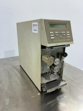 Spectra-Physics P1000 Isocratic Pump for Analytical HPLC with Digital Control Panel-cover