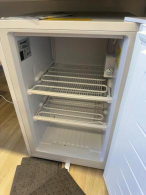 VWR Undercounter Freezer-cover