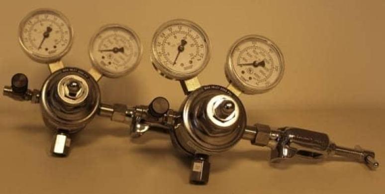 Bayer pressure meter-cover