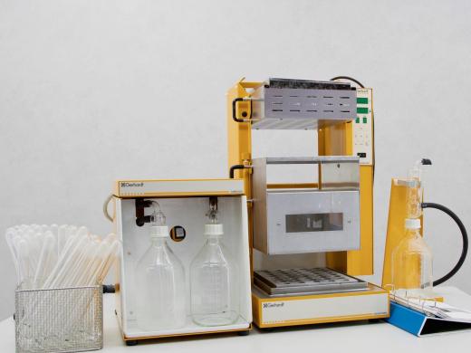 Gerhardt Kjeldatherm KB40S Digestion Unit System-cover