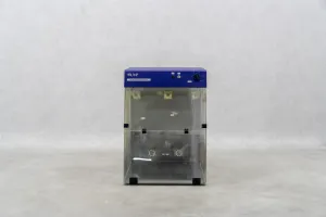 UVP UV Sterilizing PCR Workstation Cabinet, 2 of 4