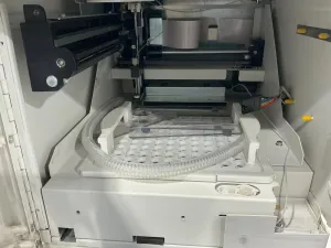 Dionex Autosampler AS-1 Automated HPLC Sample Injector, 3 of 4