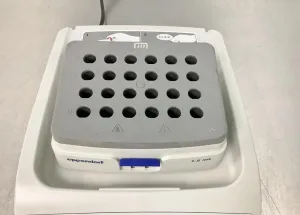Eppendorf ThermoStat C Programmable Dry Bath Incubator with Multi-Vessel Temperature Control, 5 of 10