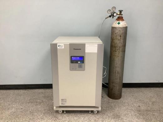 Panasonic MCO-19 CO2 Incubator with Direct Heat & Tri-Gas Control for Cell Culture-cover
