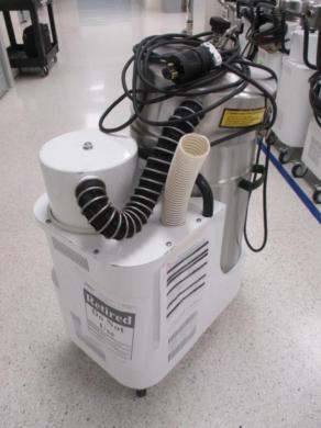 Nilfisk Industrial Vacuum Cleaner 10L 20kPa 230V-cover